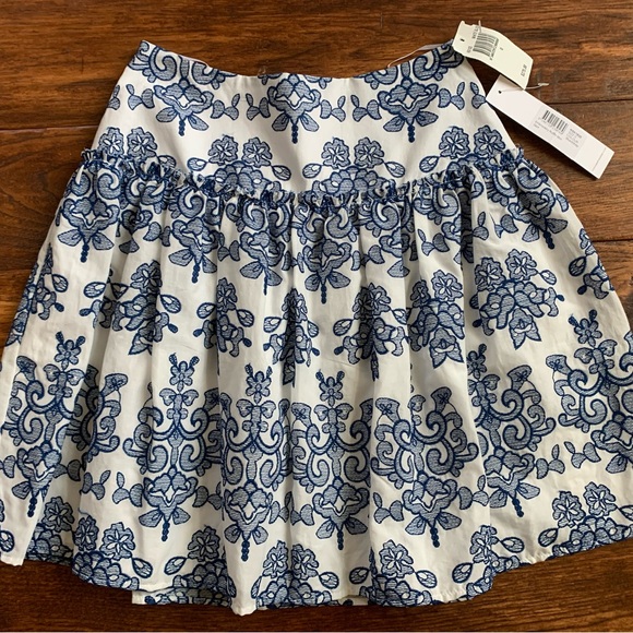 NEW N / Nicholas Embroidered Ruffle Mini Skirt  Blue White Size US 0 -RV $275 - Picture 2 of 9